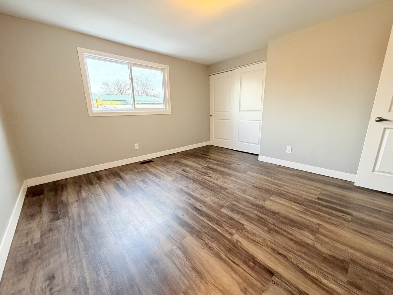 225 Queen St #7 - Photo 3 of 9