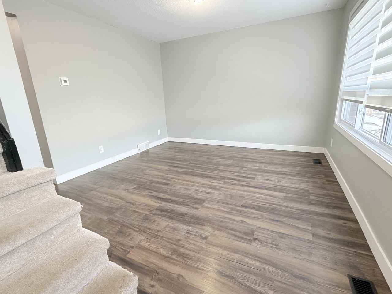 225 Queen St #7 - Photo 4 of 9