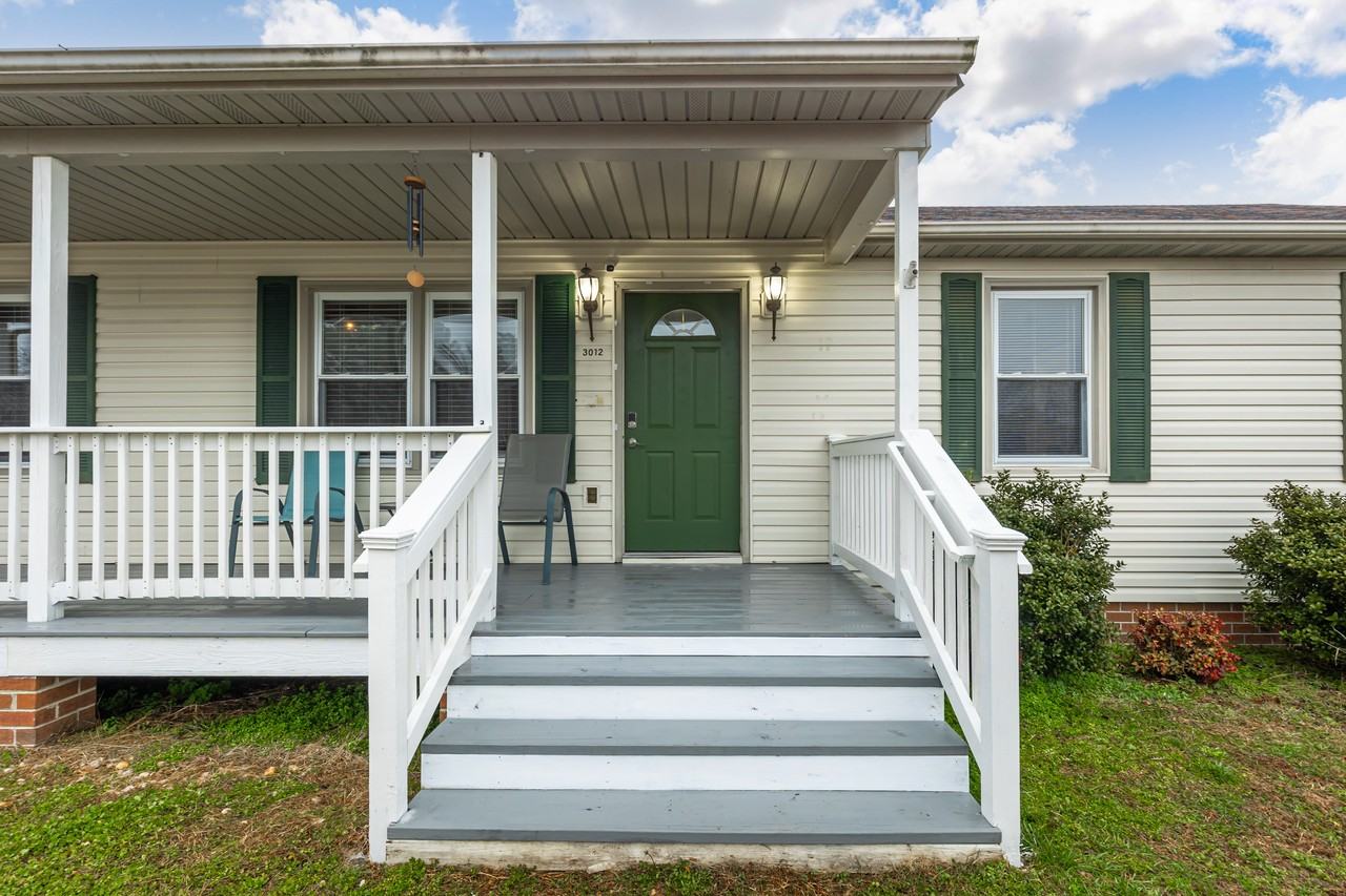 3012 Fielding Rd #1 - Photo 7 of 40