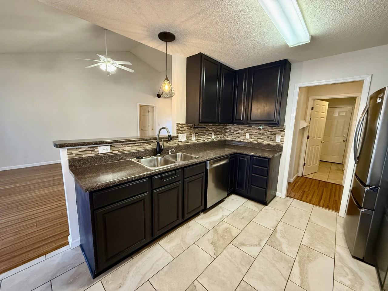 254 Meadow Pathway Dr #1 - Photo 5 of 27