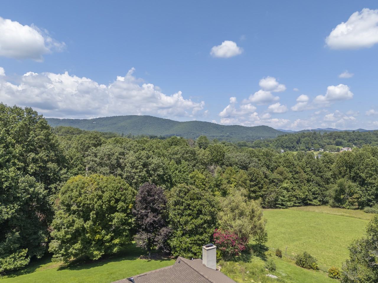 26 Canter Ct #1 - Photo 3 of 32