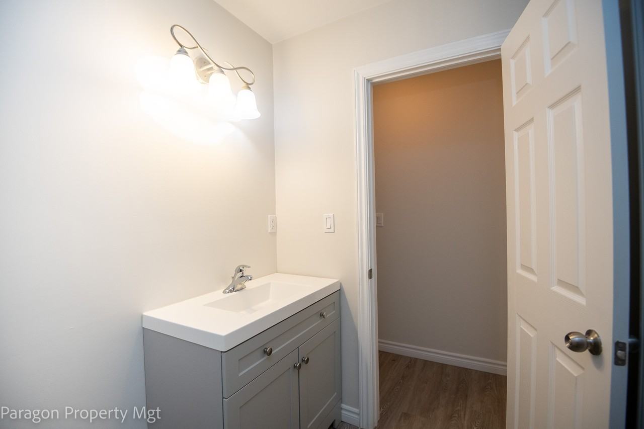 17 Patteson Ave #2 - Photo 4 of 14