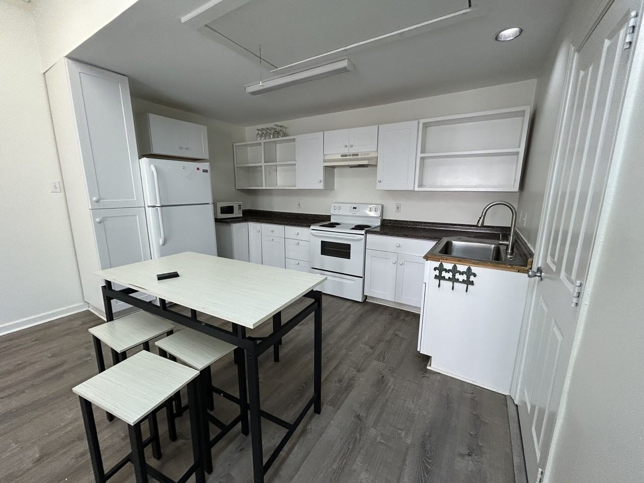 6620 Burgundy St #2 - Photo 3 of 6