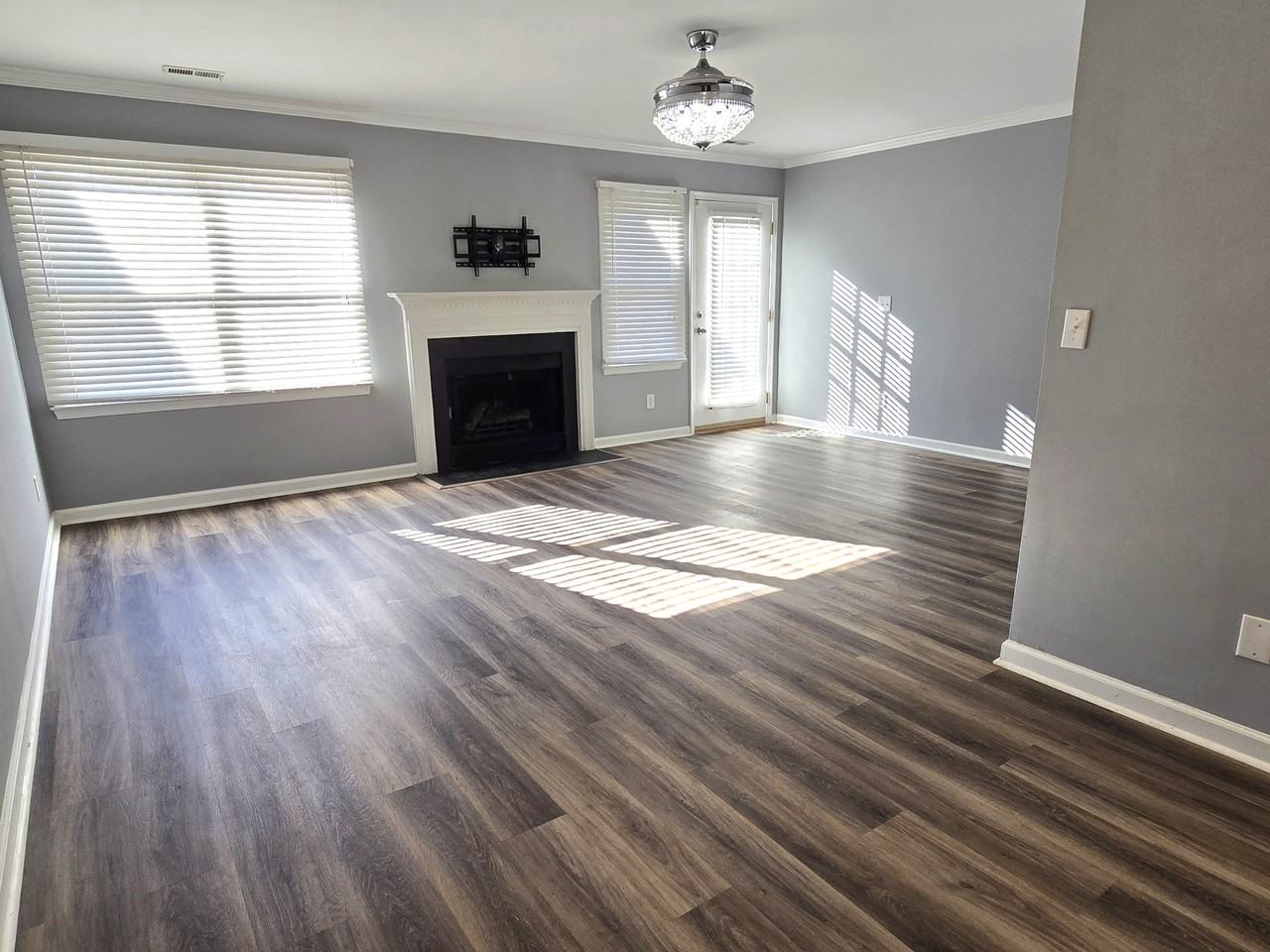 2808 Shadowbrook Ln #1 - Photo 6 of 23