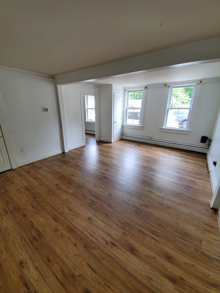 145 King George St #1 - Photo 2 of 16