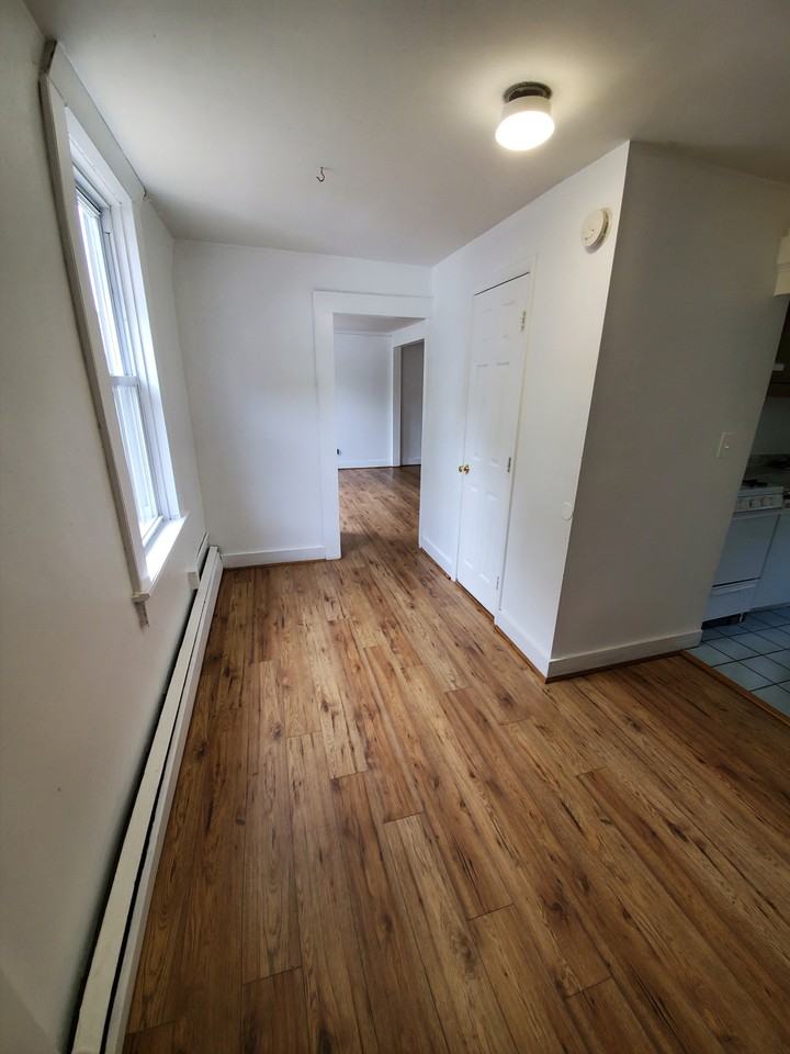 145 King George St #1 - Photo 3 of 16