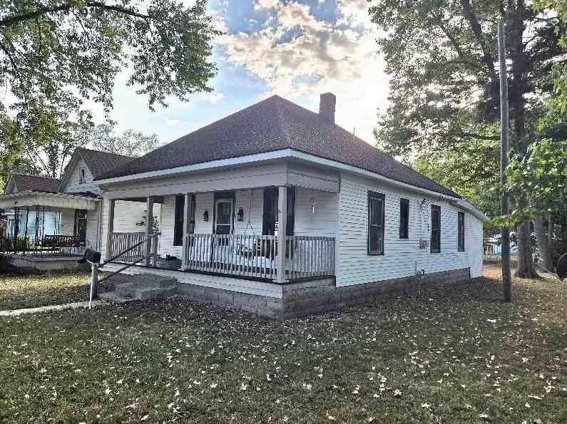 2414 Garfield Ave #1 - Photo 2 of 10