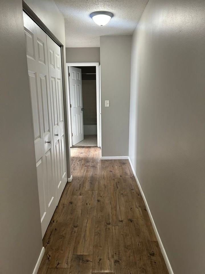 Gervais Lakes Apartments - Photo 4 of 10