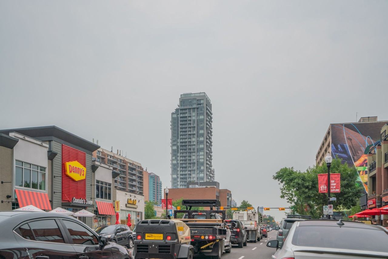 2705, 930 - 16 Avenue SW - 1 #1 - Photo 2 of 42