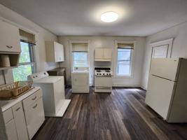 featured image of 1 Murray Ave #2