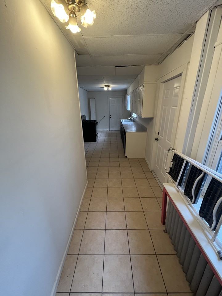 27 Caroline St #1 - Photo 3 of 16