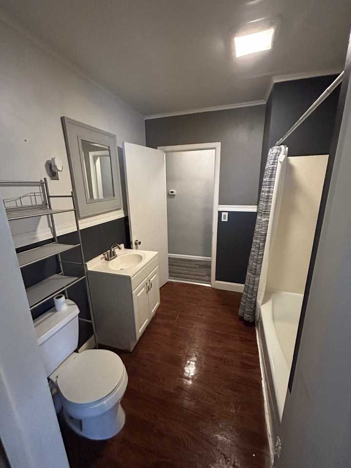 1615 Iowa Ave #1 - Photo 6 of 15