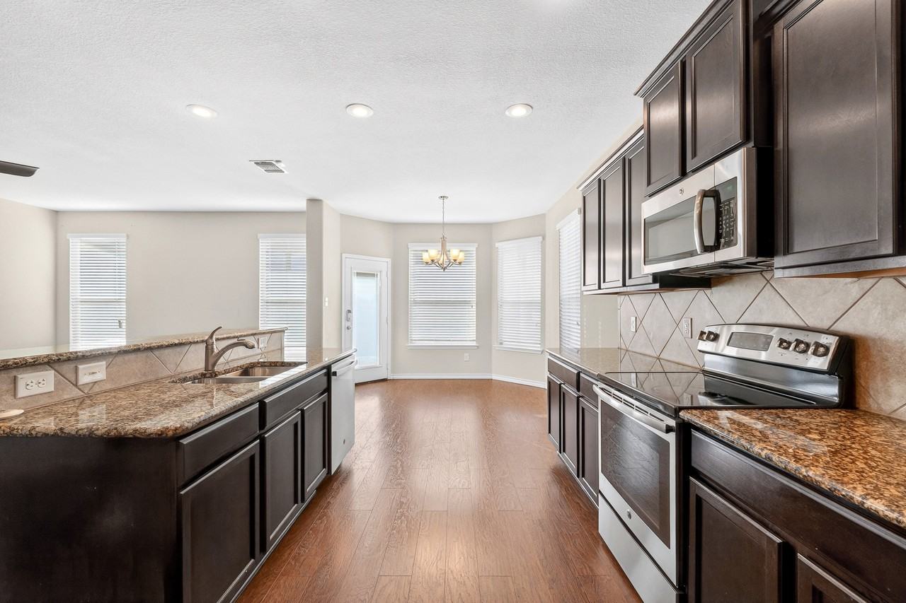 6408 Tanzanite Dr #1 - Photo 4 of 17