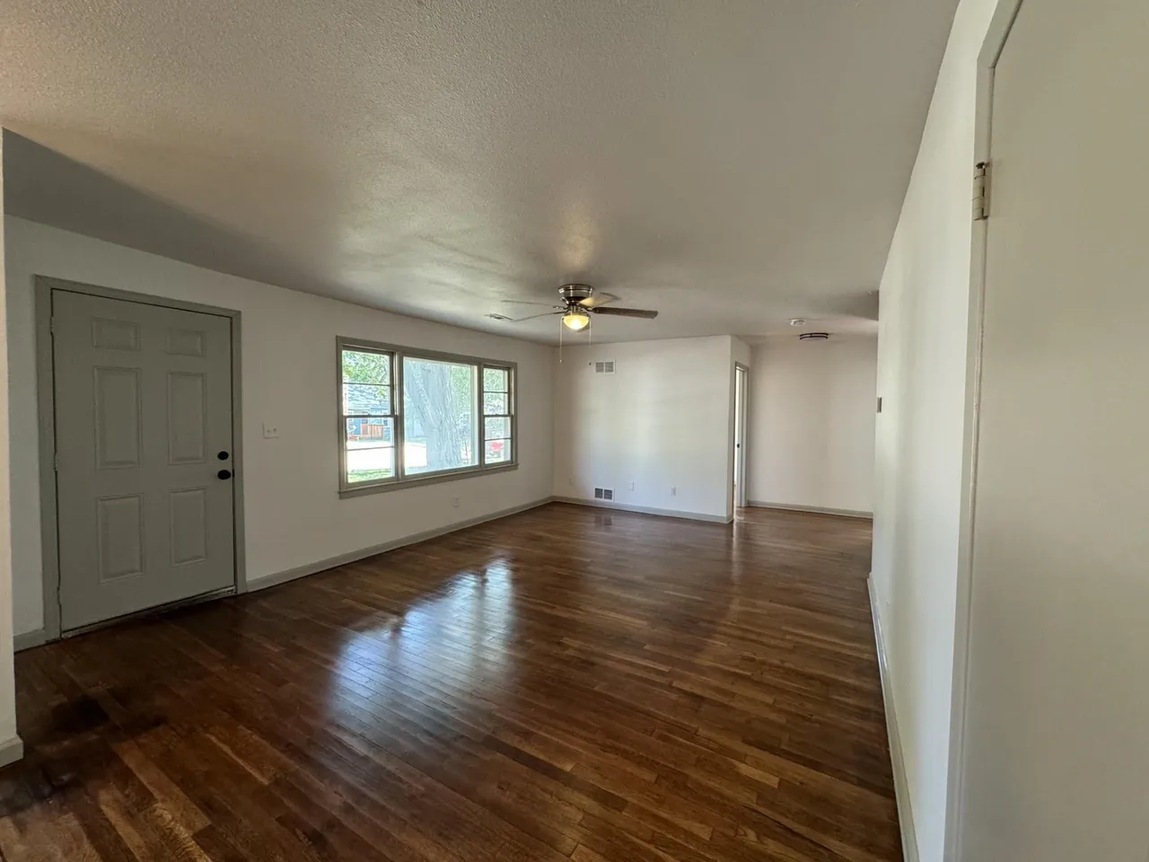 1231 Shelden St #1 - Photo 2 of 12