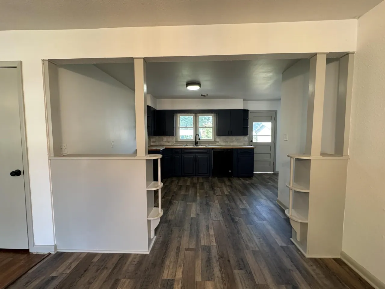 1231 Shelden St #1 - Photo 4 of 12