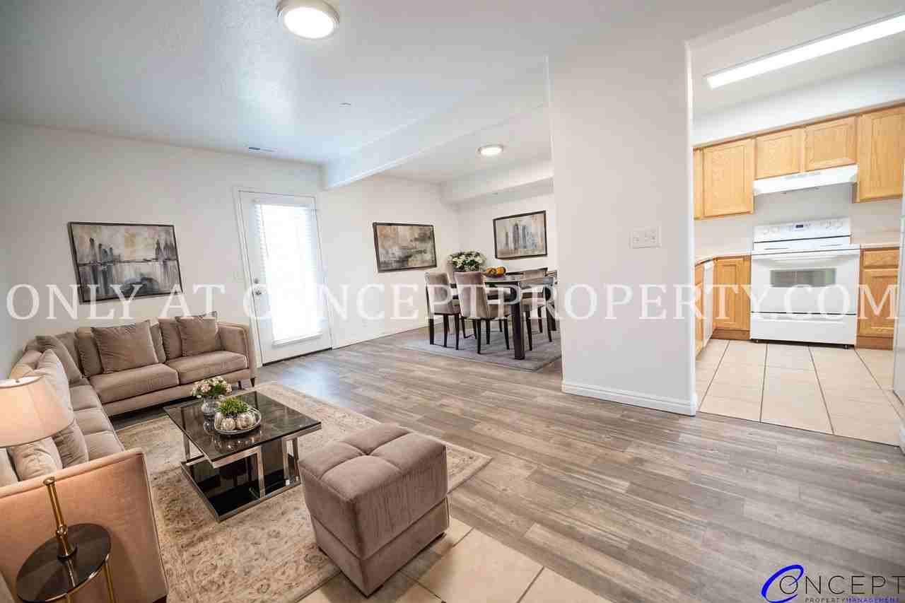 374 East 5450 South - Photo 2 of 50