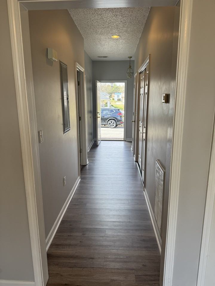 3109 W Walnut St #1 - Photo 4 of 12