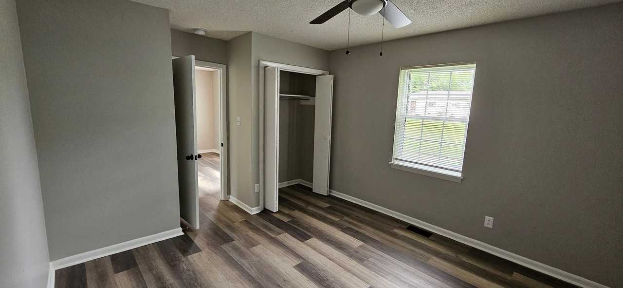 Pet-Friendly Apartments in Pulaski, TN | Renovated 1–3 Bedrooms Available - Photo 7 of 23