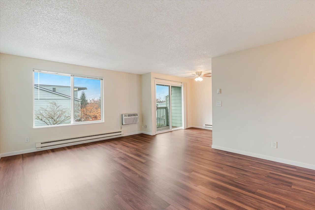 Autumn Oaks Apartments - Photo 3 of 19