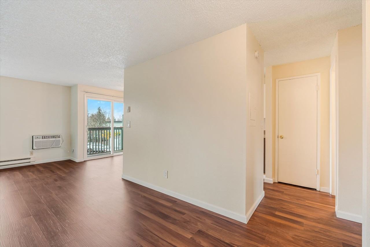 Autumn Oaks Apartments - Photo 5 of 19