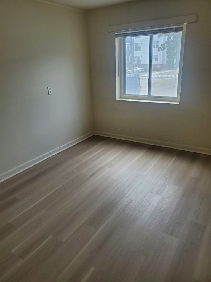 1201 Highland Ave #04 - Photo 3 of 21