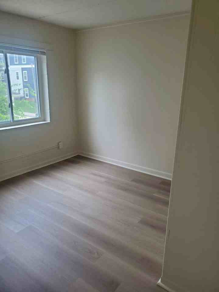 1201 Highland Ave #04 - Photo 4 of 21