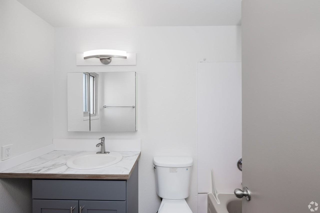 Park Terrace - Photo 6 of 13