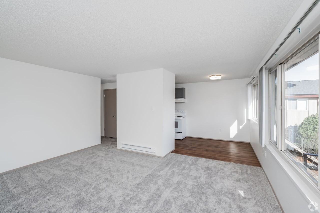 Park Terrace - Photo 7 of 13