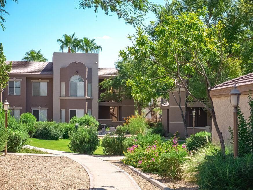 17017 N 12th St - Photo 5 of 38