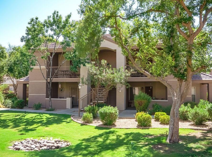 17017 N 12th St - Photo 2 of 38