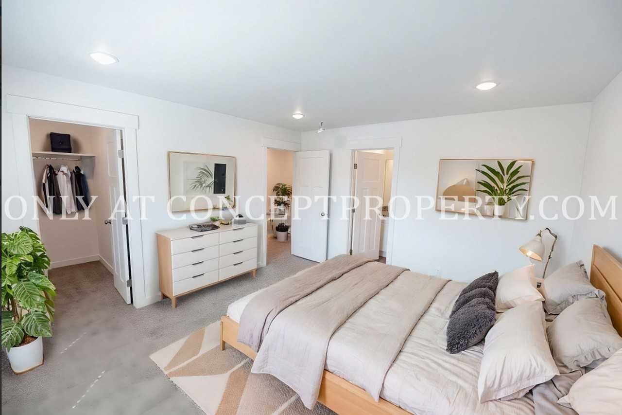 643 East 12th Street - Photo 6 of 50