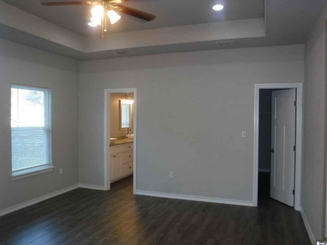 1633 Cree Trl - Photo 4 of 11