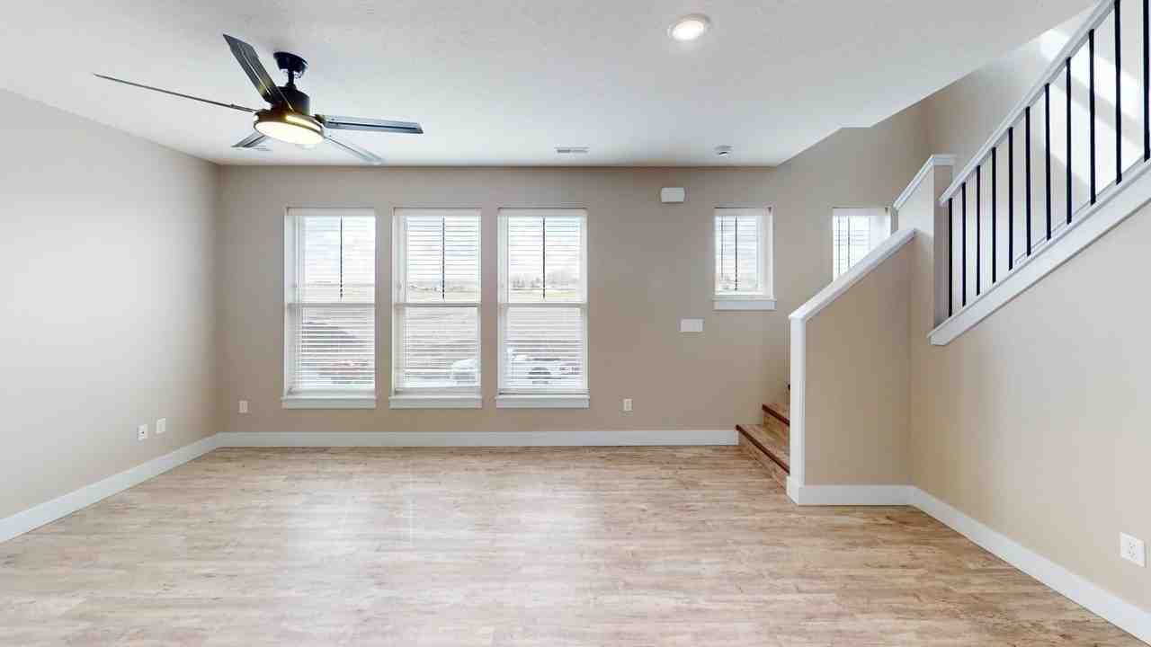 Element 30 Apartments - Photo 2 of 18