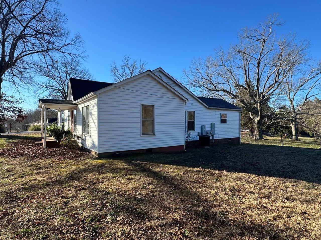 2262 S Lafayette St - Photo 6 of 26