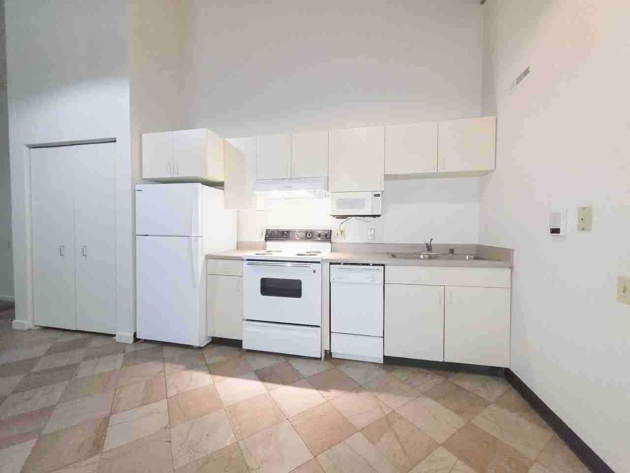 Dunlap Square-Department - Photo 4 of 32