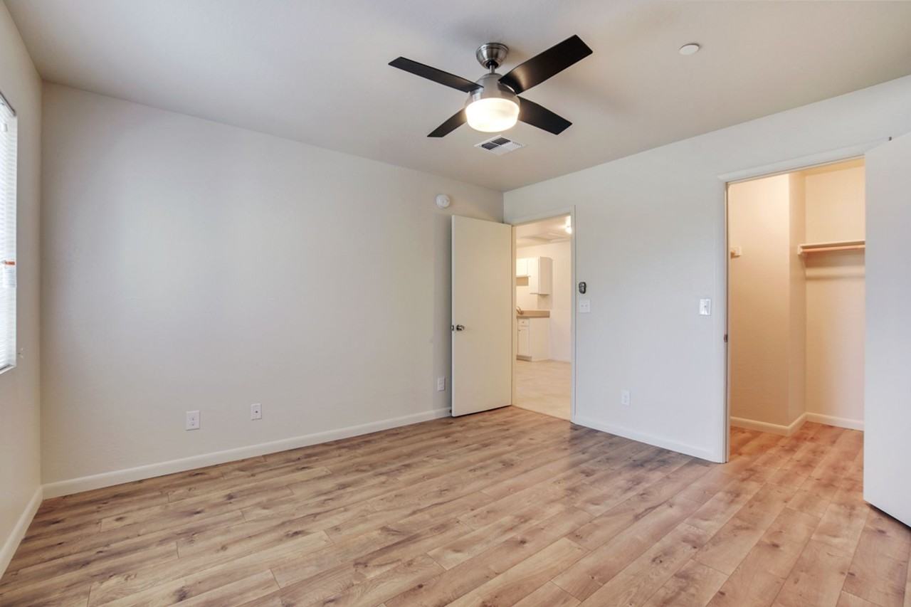 32 North - Photo 6 of 25