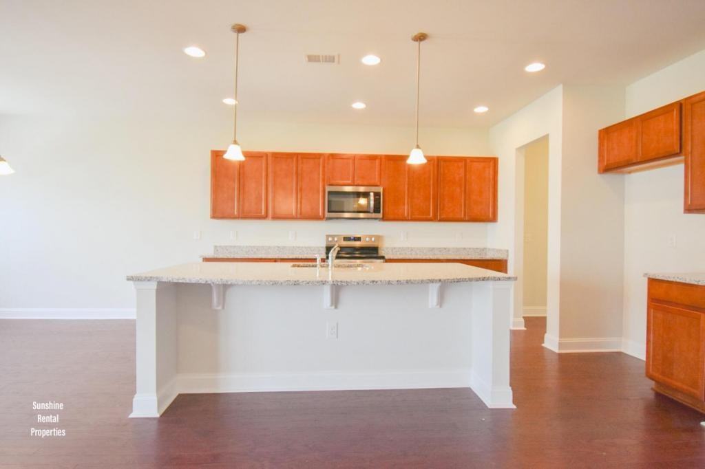 2588 Great Scott Dr - Photo 3 of 13