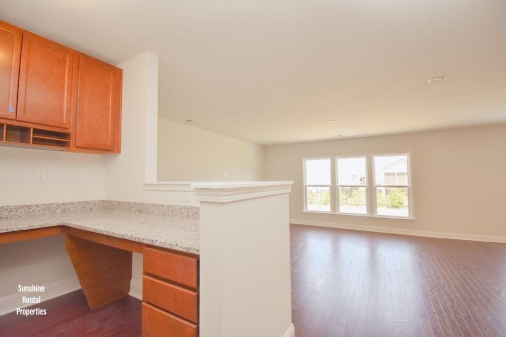 2588 Great Scott Dr - Photo 5 of 13