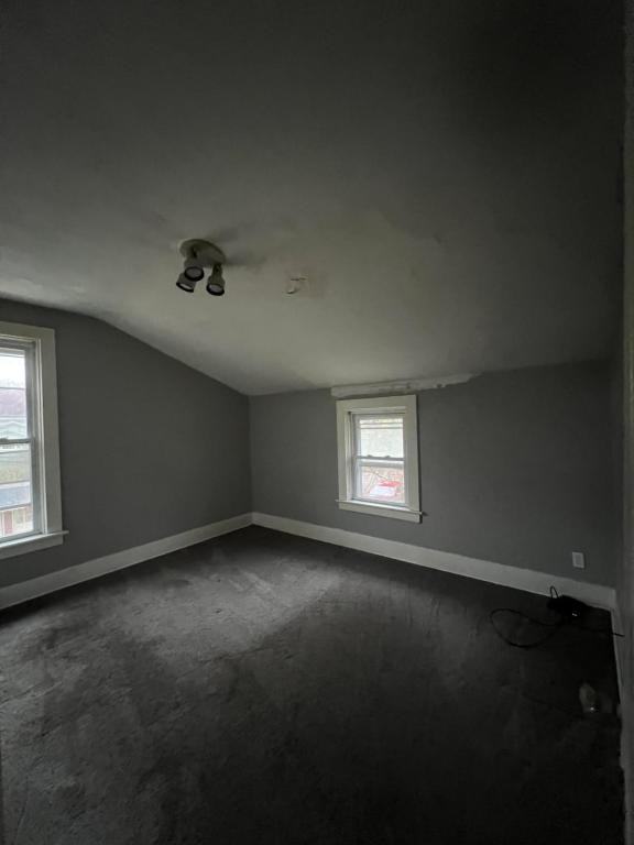 338 W 10th St #4 - Photo 3 of 5