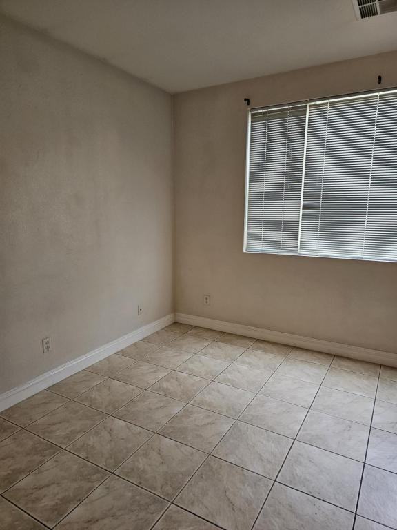 434 Manderley Ct - Photo 3 of 23