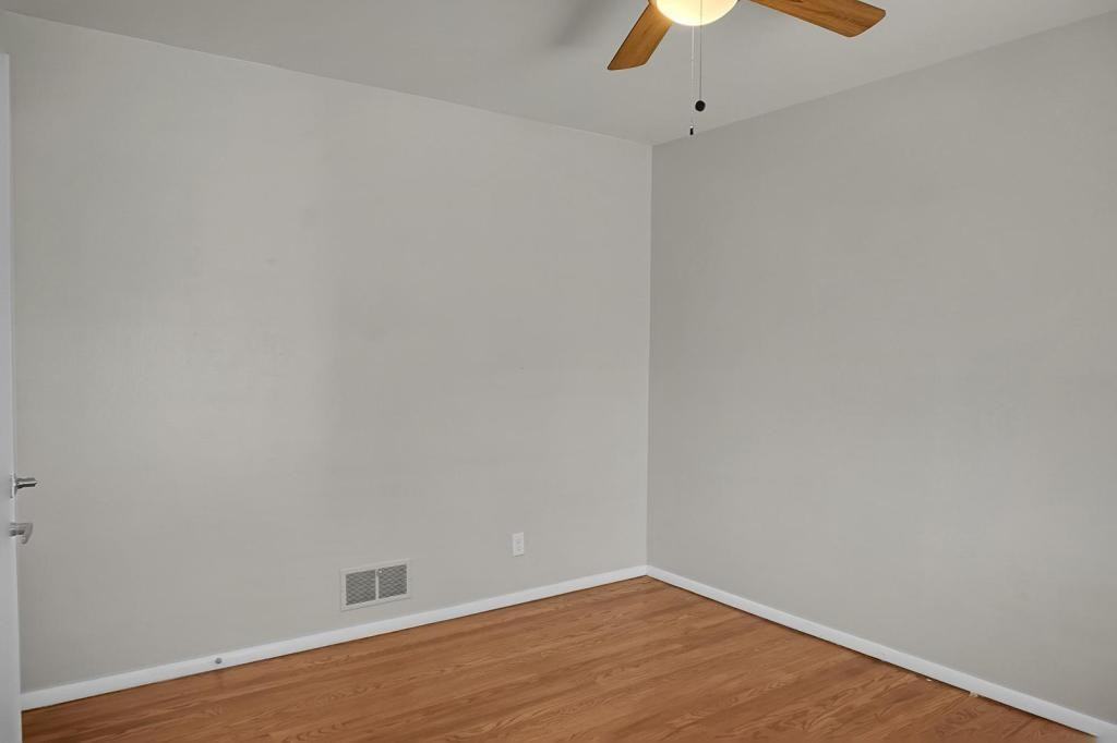 2467 Lafayette Rd - Photo 5 of 16