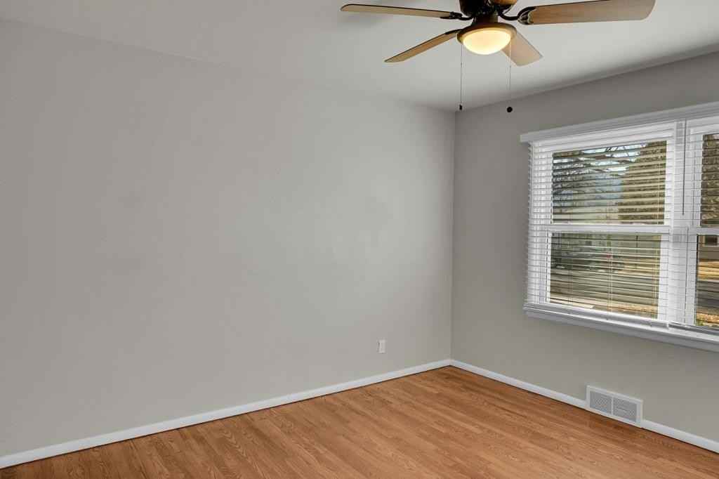 2467 Lafayette Rd - Photo 7 of 16