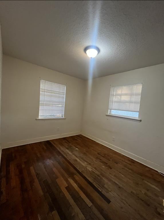 2210 Avenue C Nw - Photo 5 of 6