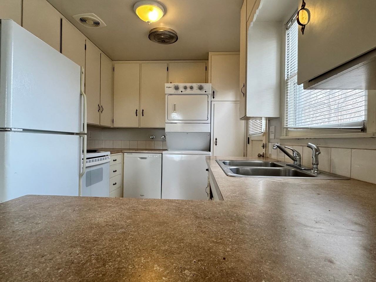 706 S 20th Ave - Photo 4 of 13