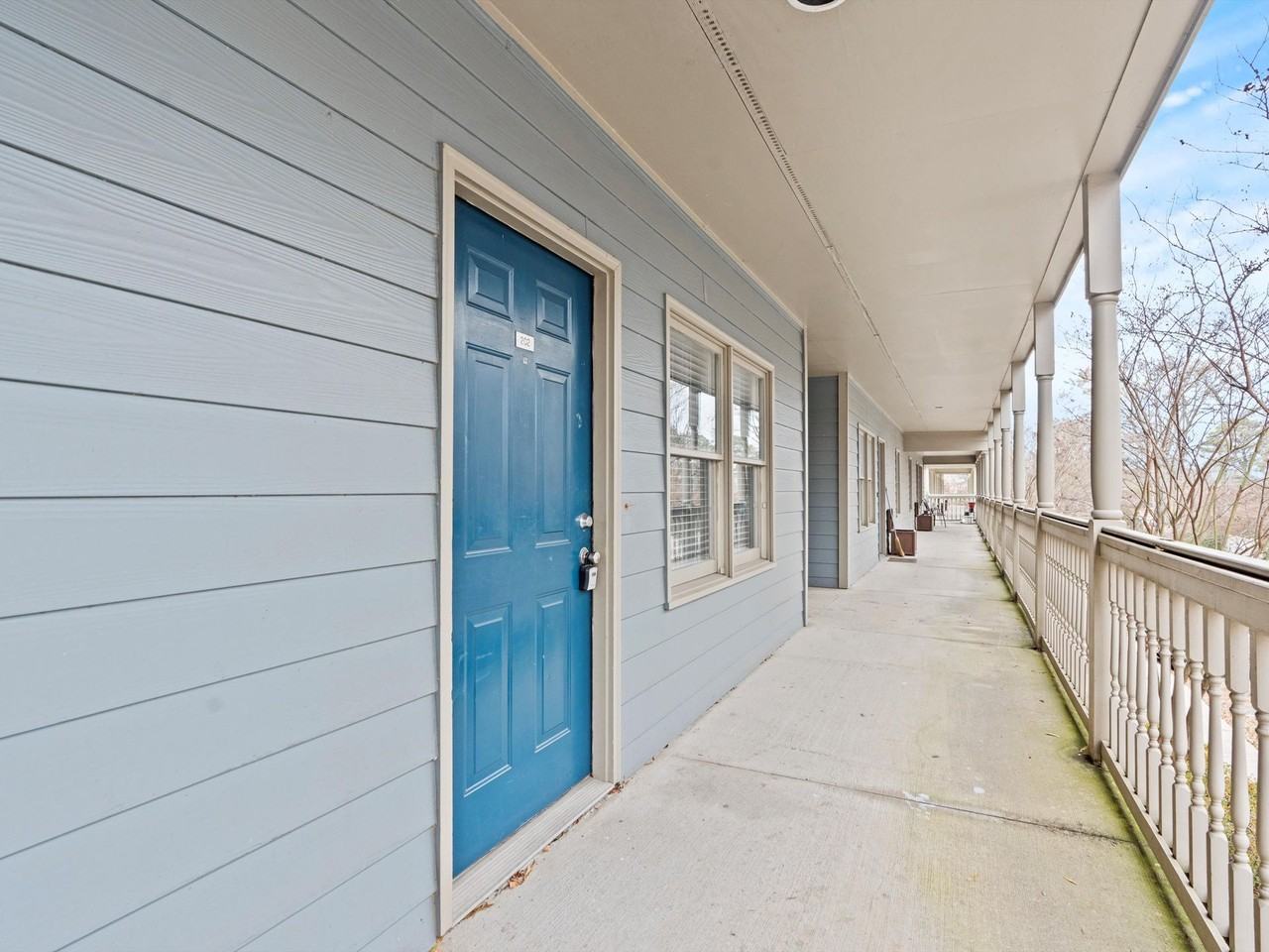 1806 Runnymead Ave Sw - Photo 2 of 38