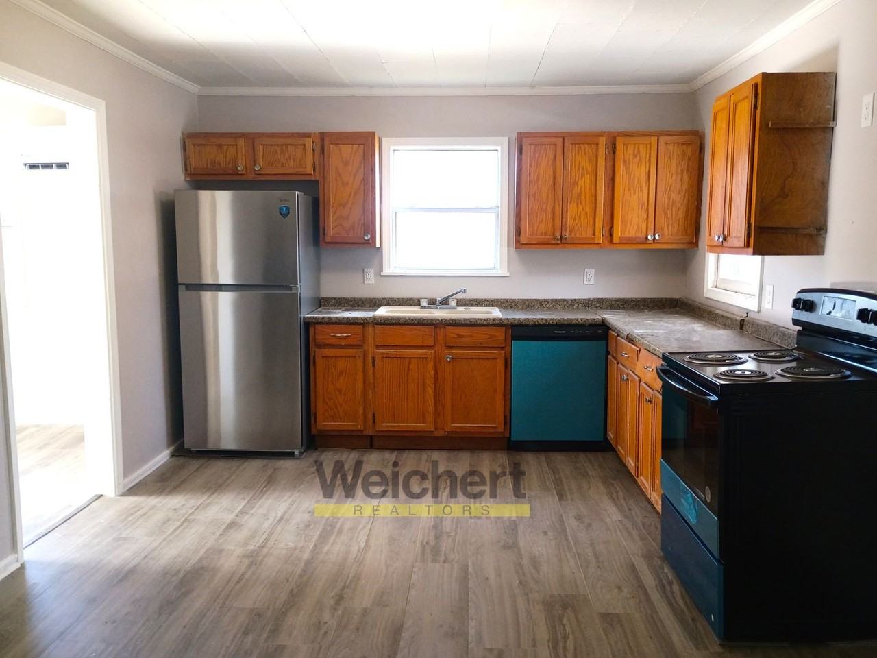 609 N 6 1/2 St - Photo 5 of 10