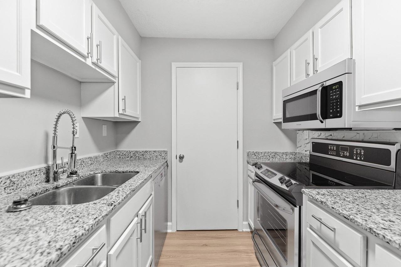 Willow Terrace - Photo 5 of 50