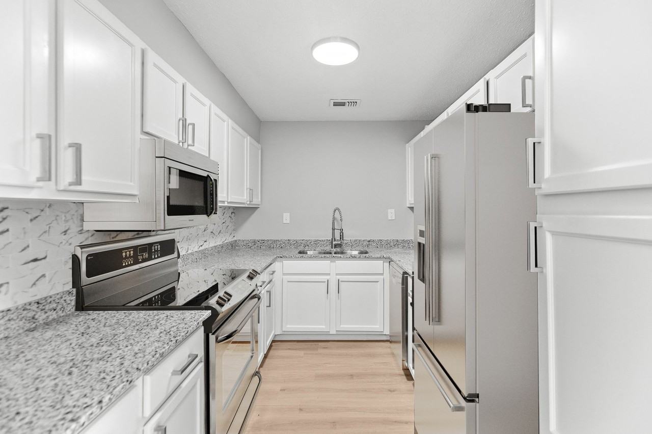 Willow Terrace - Photo 6 of 50