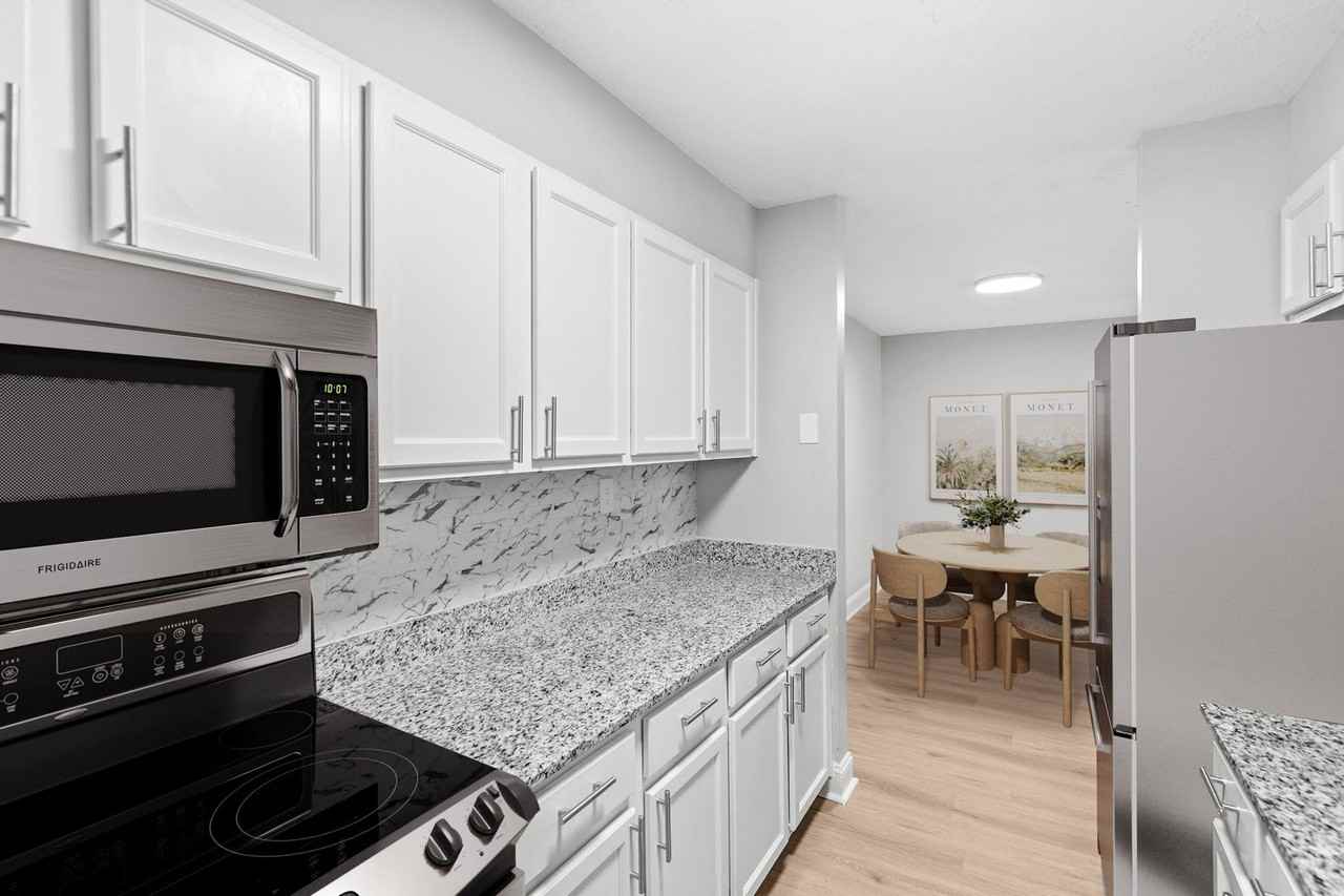 Willow Terrace - Photo 7 of 50