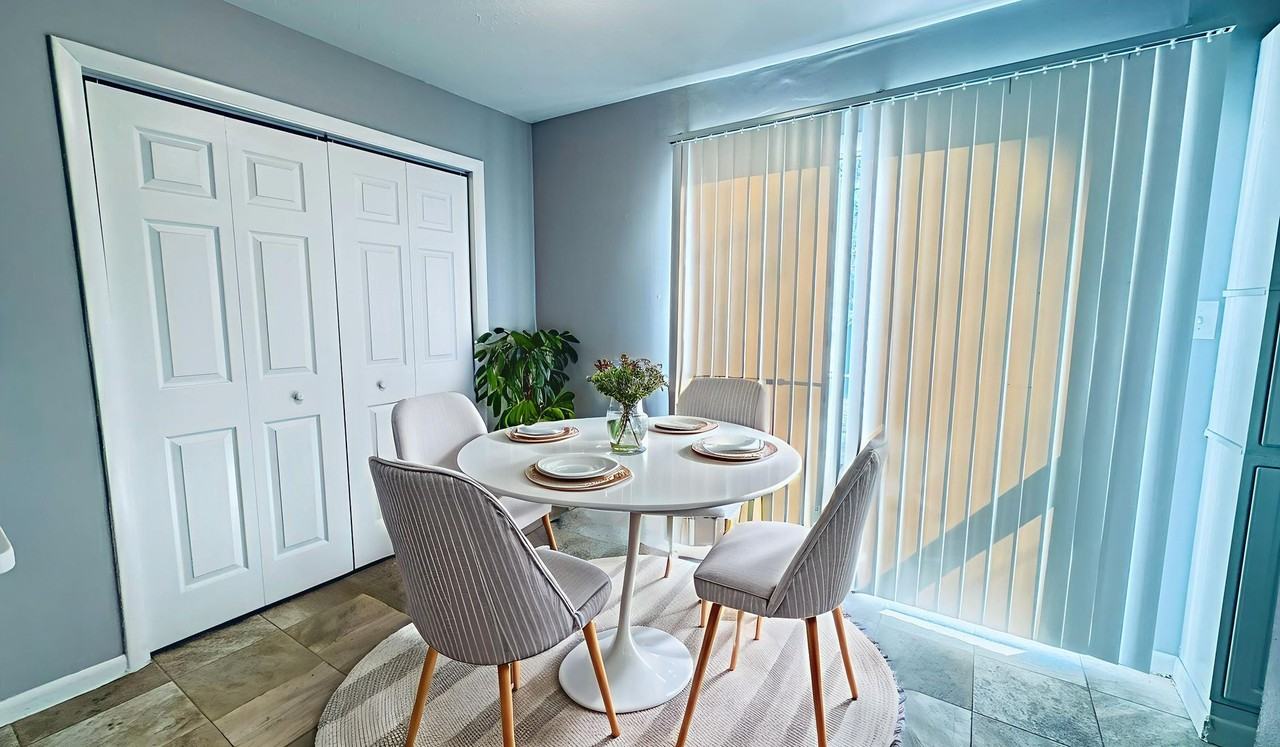 409 Sw Madison St - Photo 2 of 46